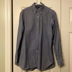Polo by Ralph Lauren classic fit dress shirt.  Men’s size large.